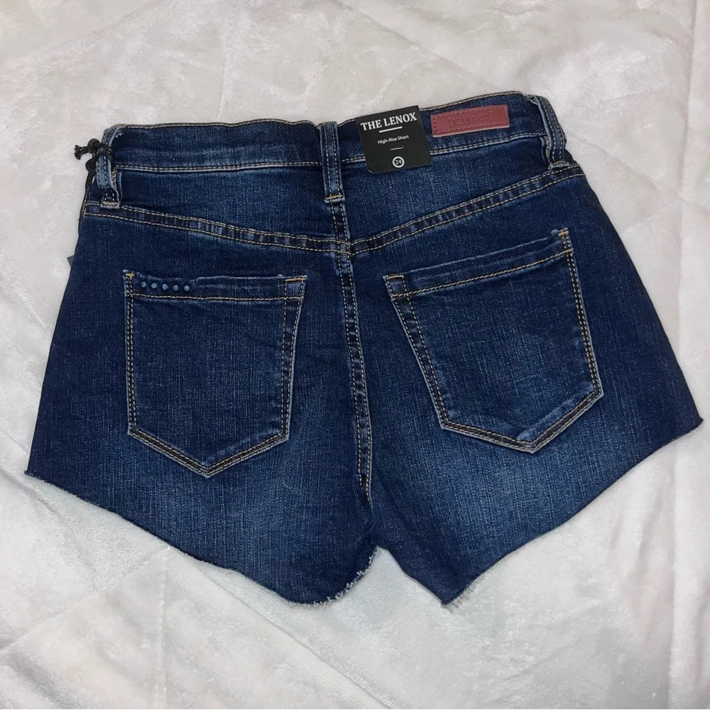 *NEW* Blank NYC Jean Shorts - Picture 2 of 4